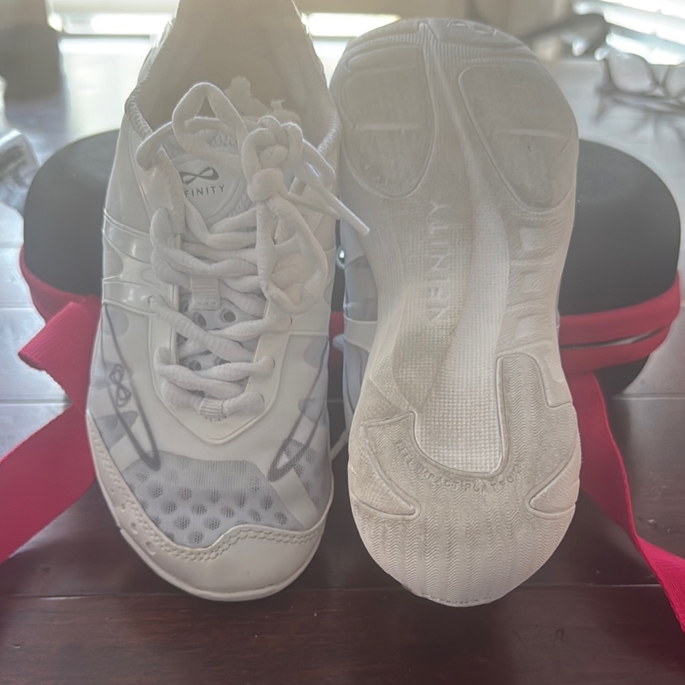 NFINITY White Kids Shoes